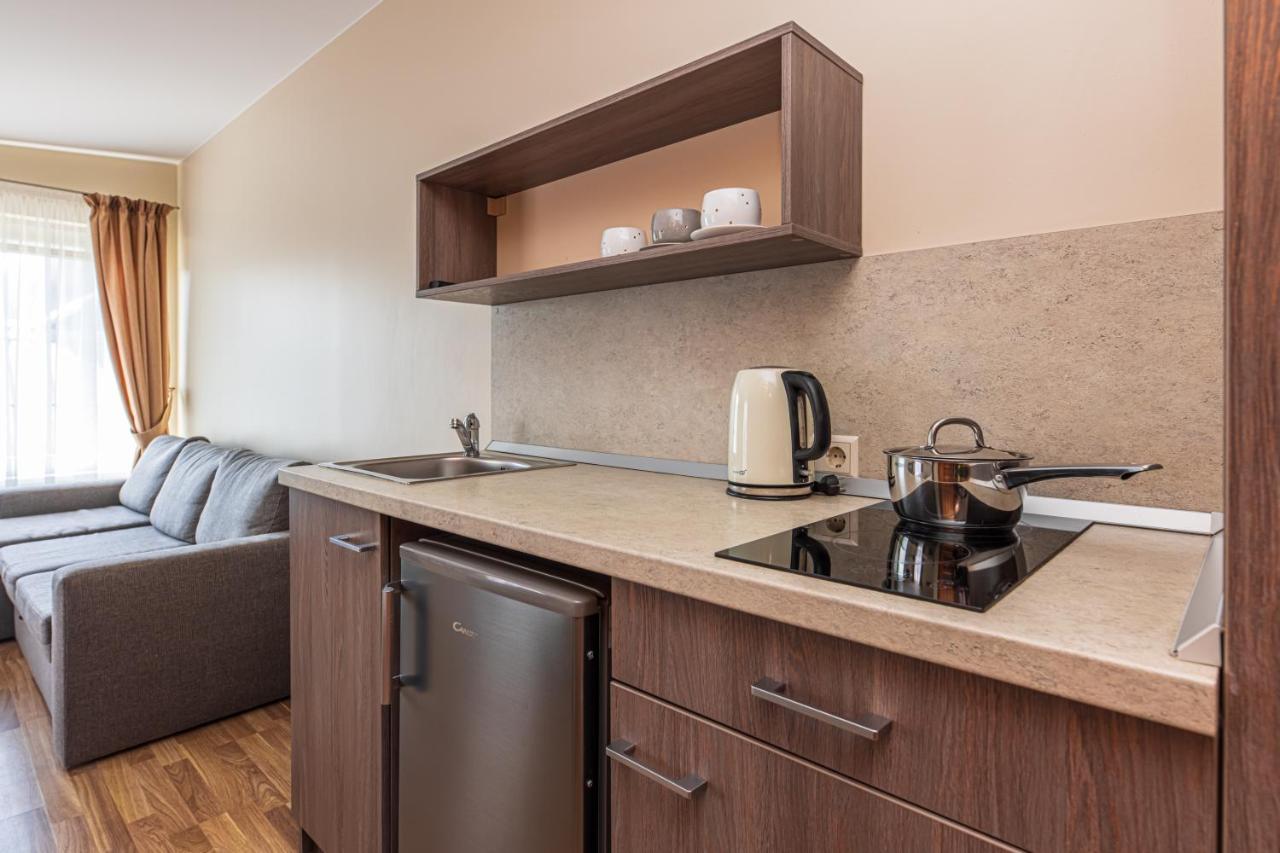 Palangos Vila Apartments พาลังกา ภายนอก รูปภาพ