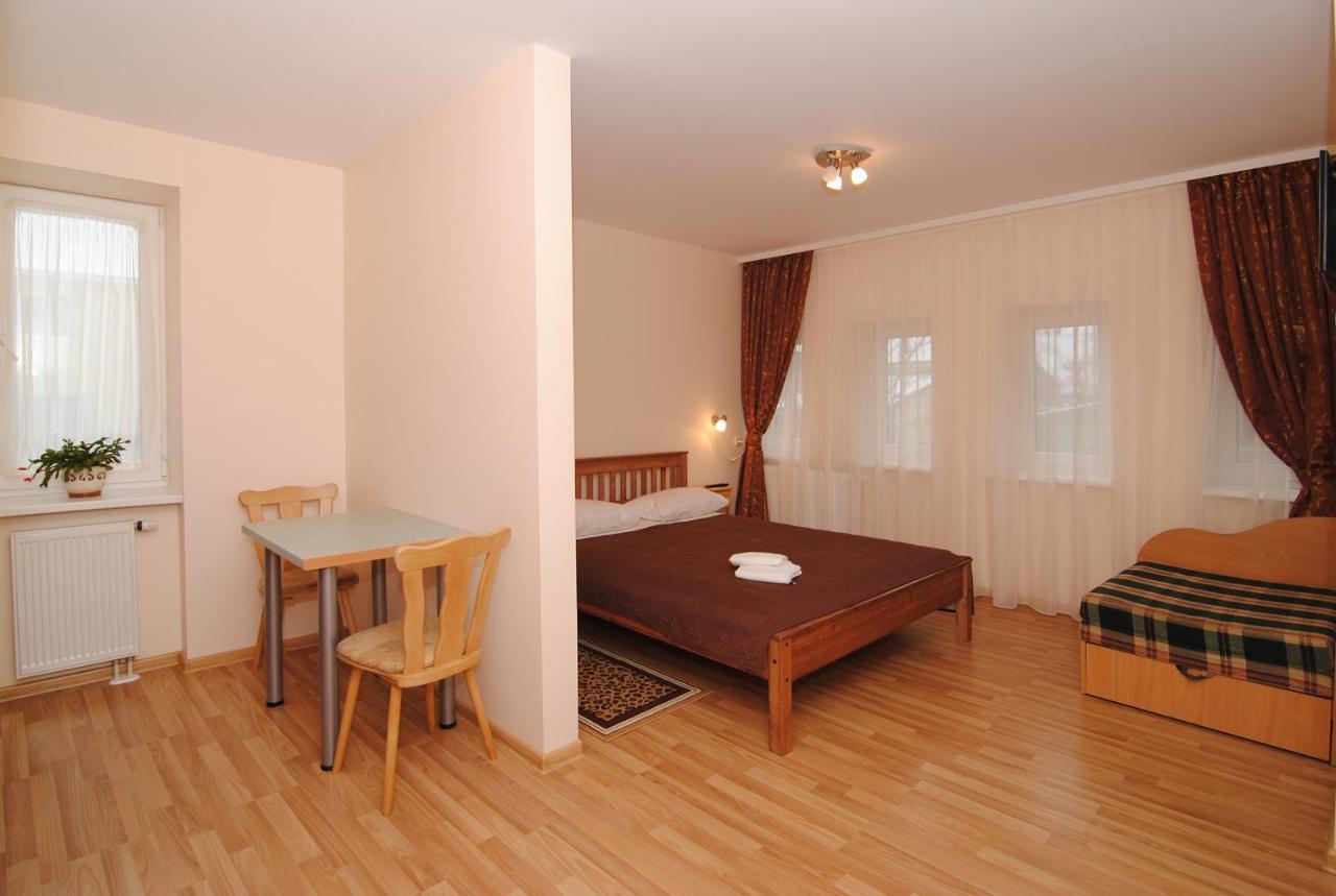 Palangos Vila Apartments พาลังกา ภายนอก รูปภาพ