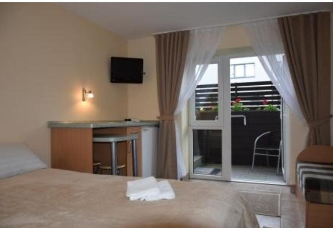 Palangos Vila Apartments พาลังกา ภายนอก รูปภาพ