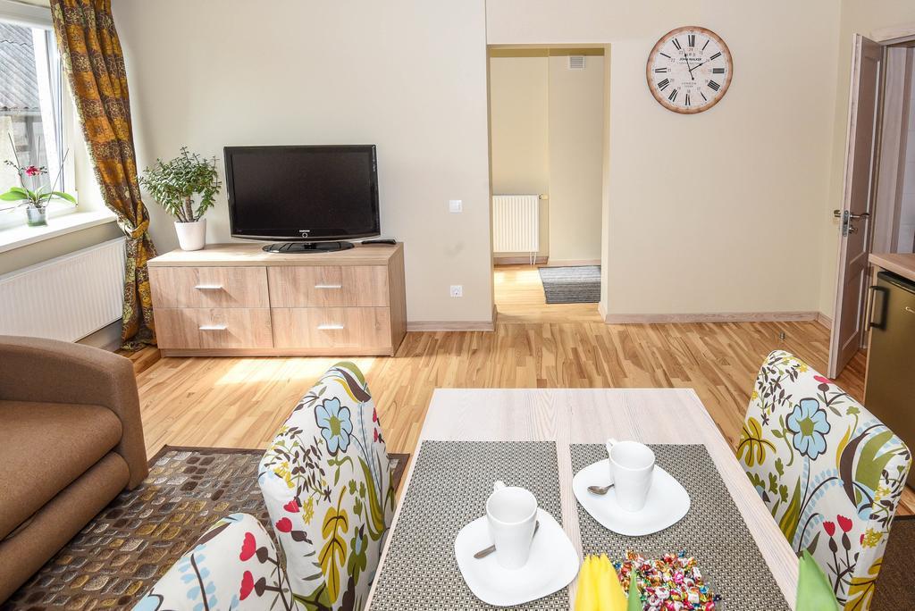 Palangos Vila Apartments พาลังกา ภายนอก รูปภาพ