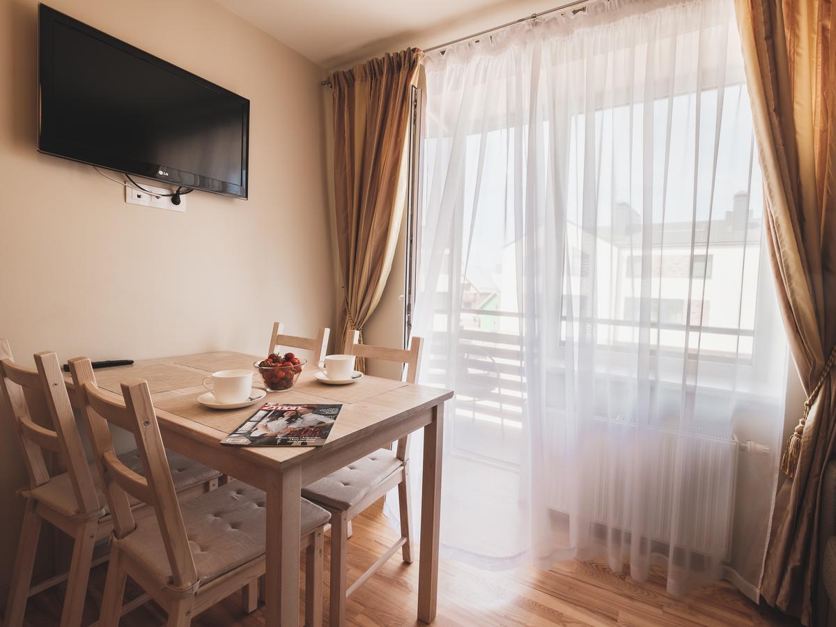 Palangos Vila Apartments พาลังกา ภายนอก รูปภาพ