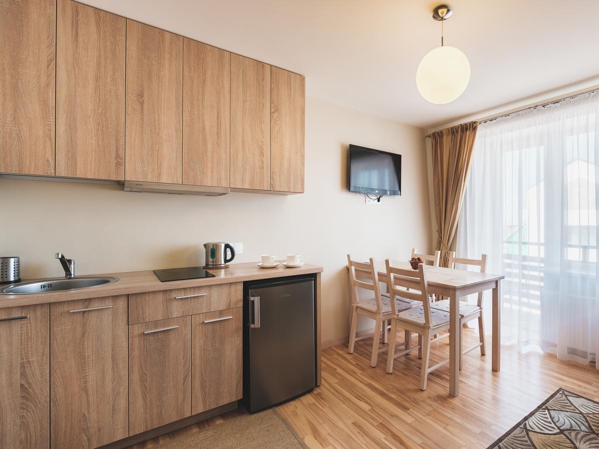 Palangos Vila Apartments พาลังกา ภายนอก รูปภาพ