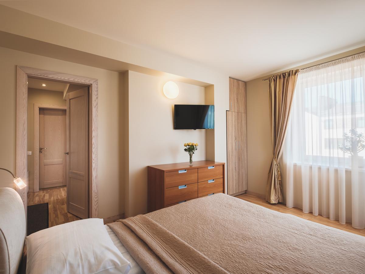 Palangos Vila Apartments พาลังกา ภายนอก รูปภาพ